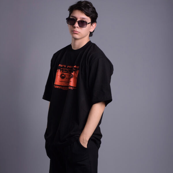 Oversize Mixtape Negro Naranja